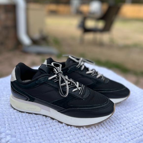 HOFF
Tribe - Woodlands
Sneakers sz 7.5
Like new condition - Picture 4 of 9